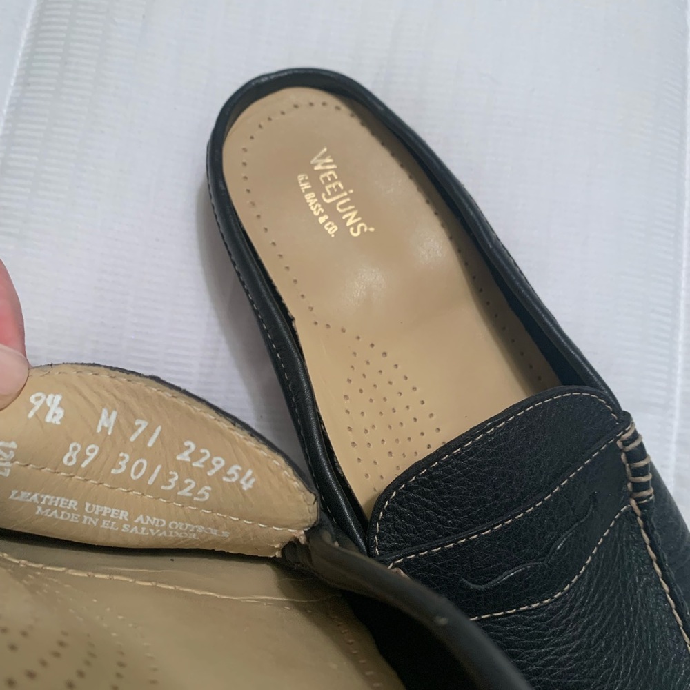Bass women's Weejuns Peggy, Classic Black Loafers size 9.5, excellent newer mule - Picture 3 of 7